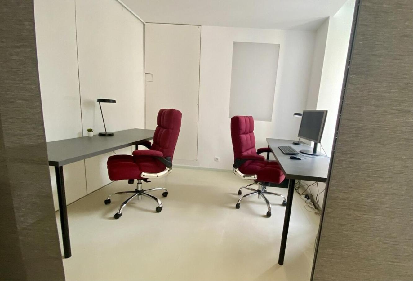 Loft With Pool Table, Kitchen Island & Gallery * Berlijn